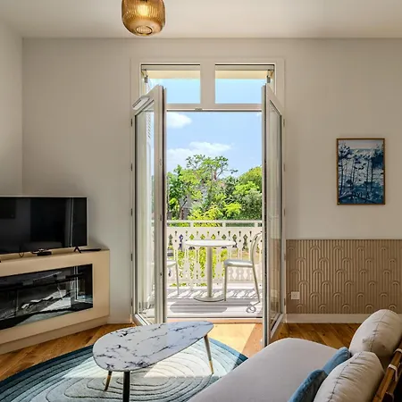 L'ecrin Lumineux Avec Double Balcon - Welkeys Apartment